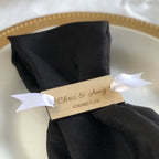 Servilletero acrílico personalizado con nombres y fecha de boda