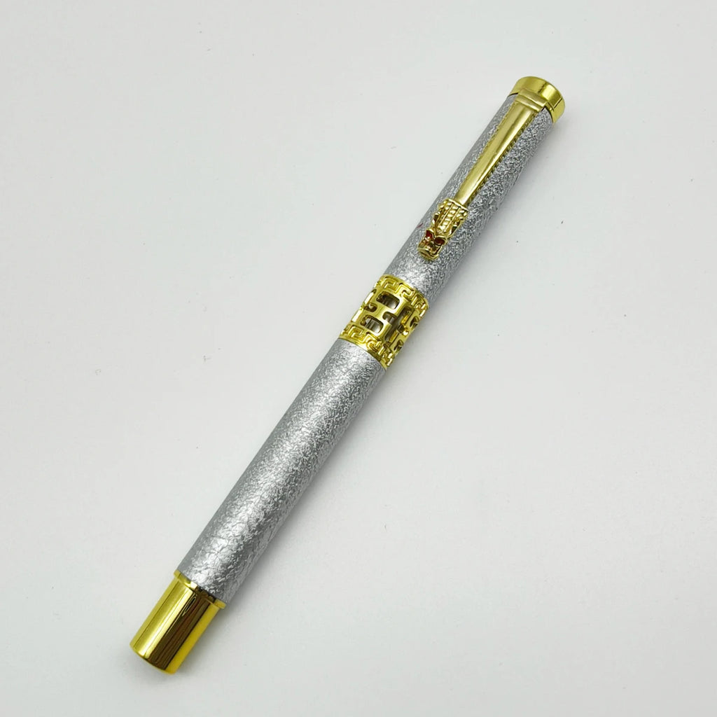 Bolígrafo metálico personalizado con diseño de dragón, grabado láser de nombre o logo, estilo elegante para negocios, firmas y regalos corporativos de lujo.