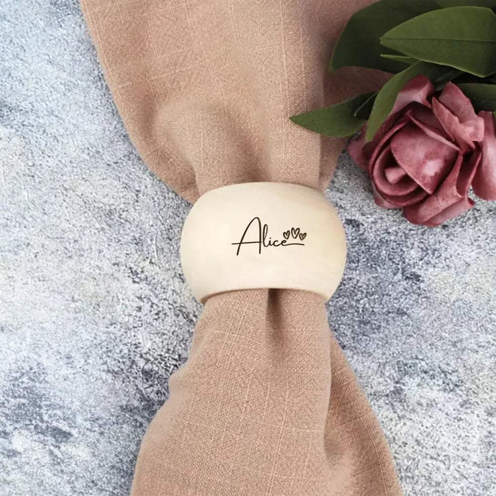 Aro de servilleta de madera personalizado con nombre grabado