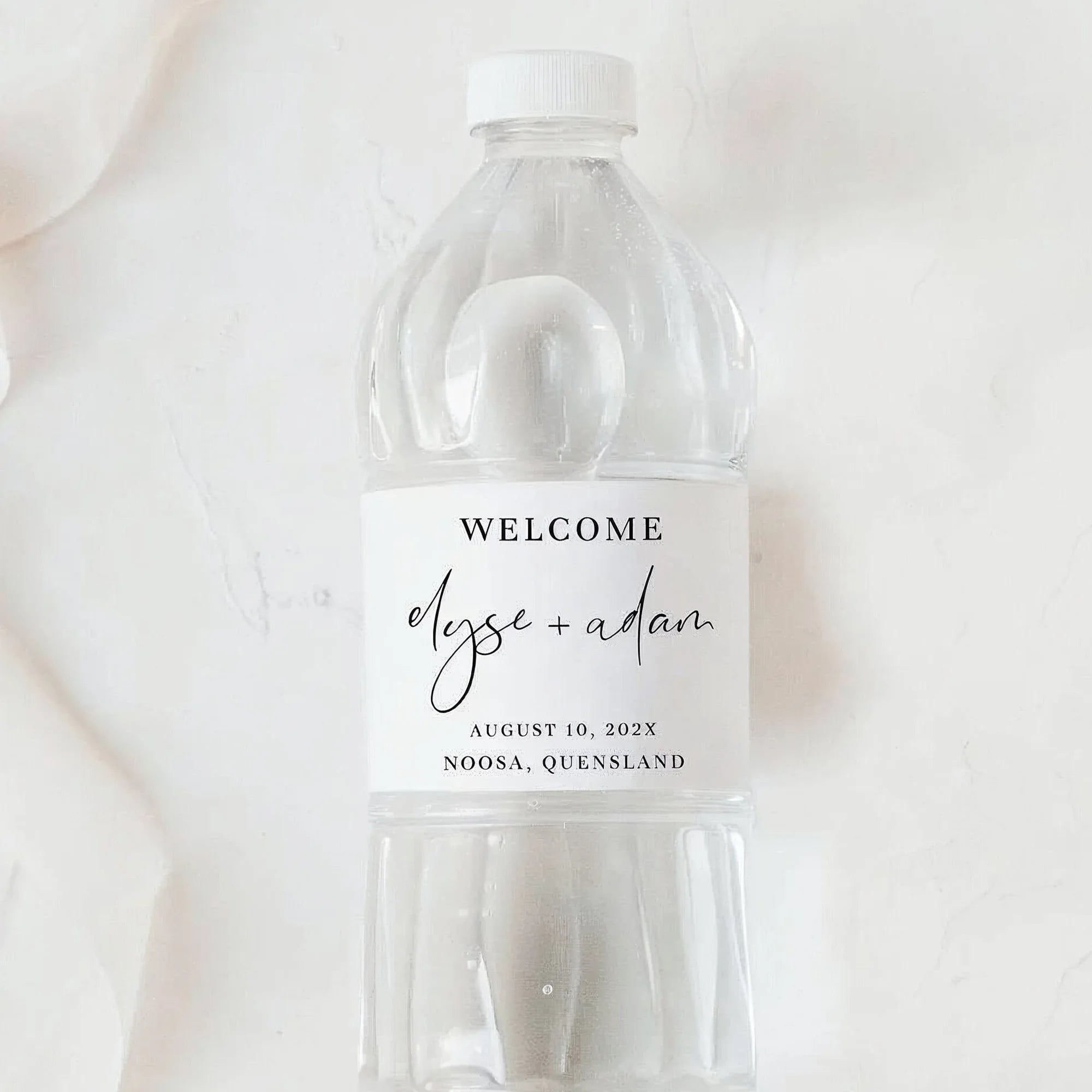 Etiqueta personalizada para botella de agua con foto y nombre, ideal para boda, despedida de soltera, fiesta de bienvenida o celebración especial.