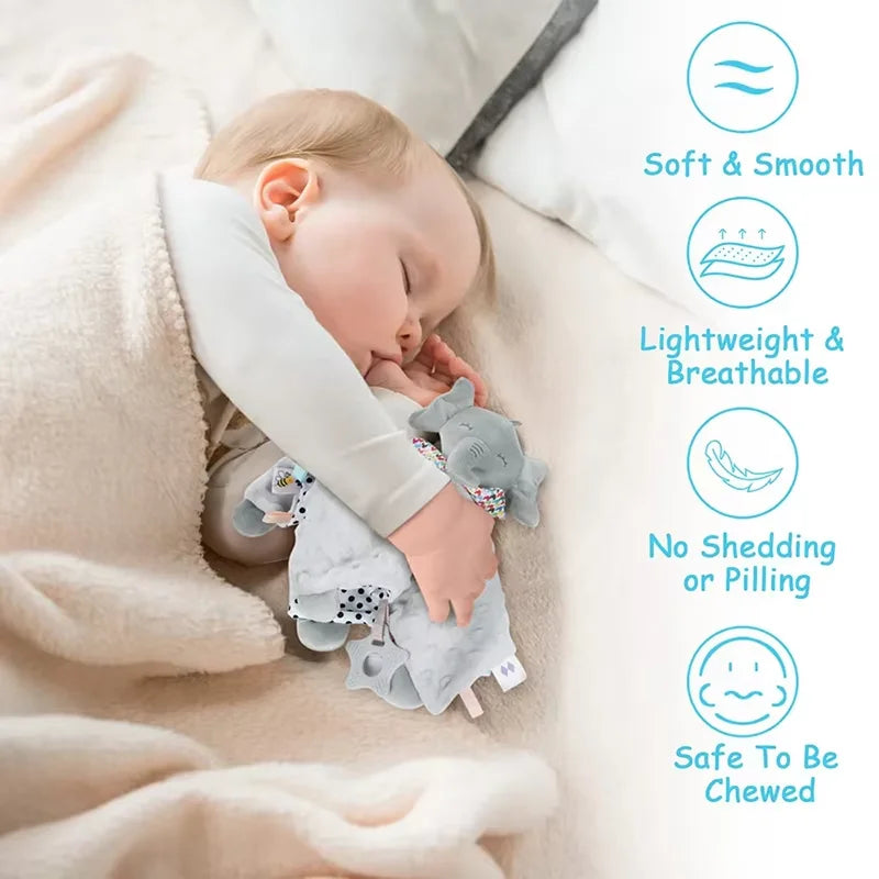 Manta de apego para bebé personalizada con nombre, diseño de elefante y mordedor de silicona, ideal para recién nacidos y niños pequeños.