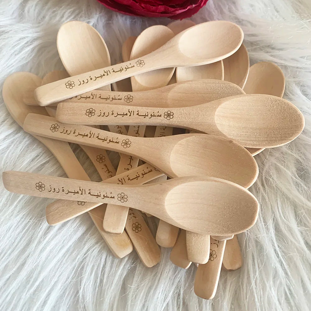 Cuchara de madera personalizada con nombre y logo grabado