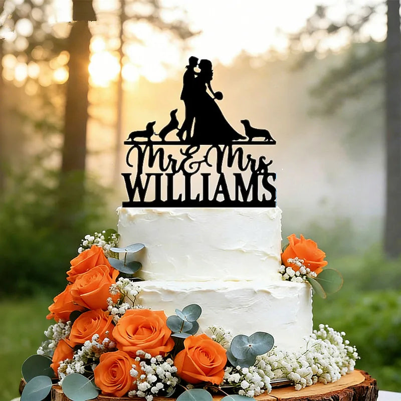 Cake topper personalizado Mr & Mrs con apellido para boda en acrílico o madera sobre pastel de celebración.