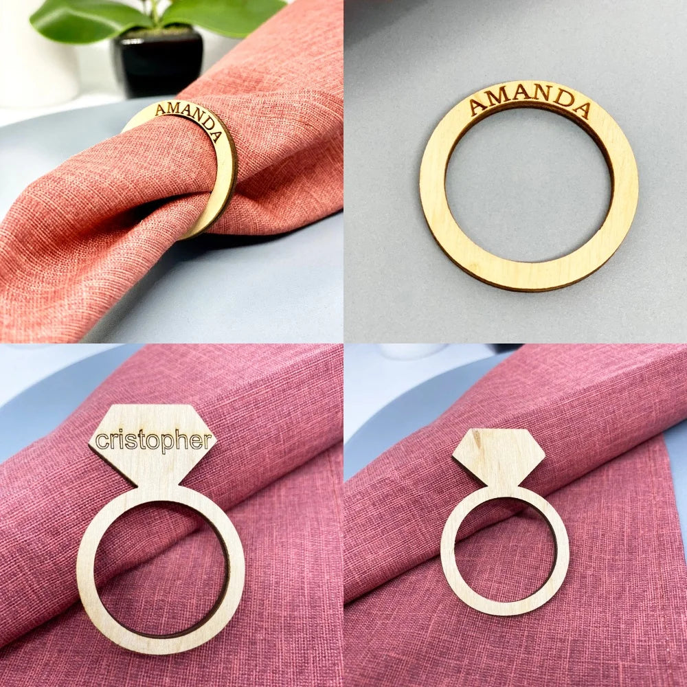 Aros de servilleta de madera personalizados con nombres e iniciales