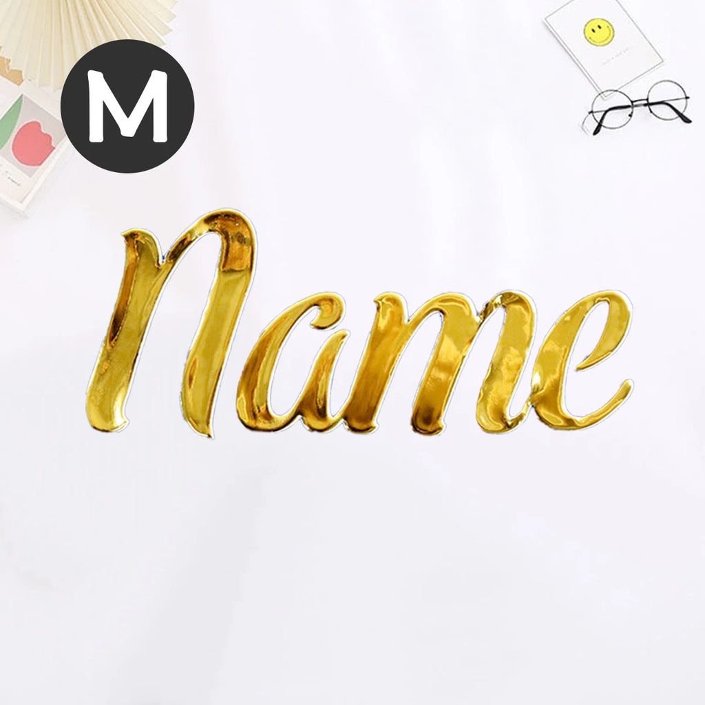 Pegatinas de nombre personalizadas en dorado efecto cristal con acabado elegante, adhesivo fuerte y diseño premium para bodas, regalos y decoración de negocios.