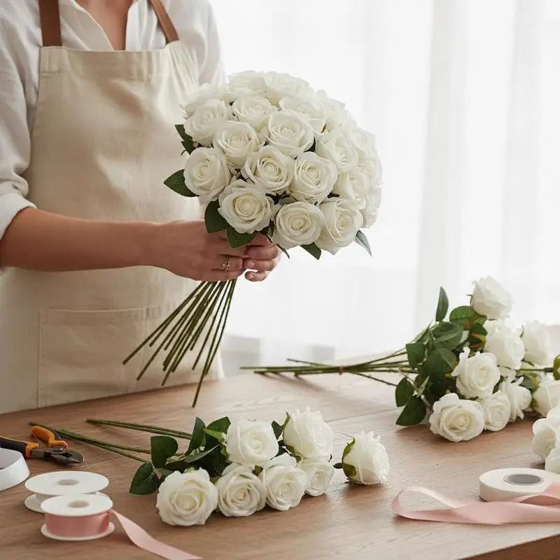 120 Rosas Artificiales Blancas para Decoración